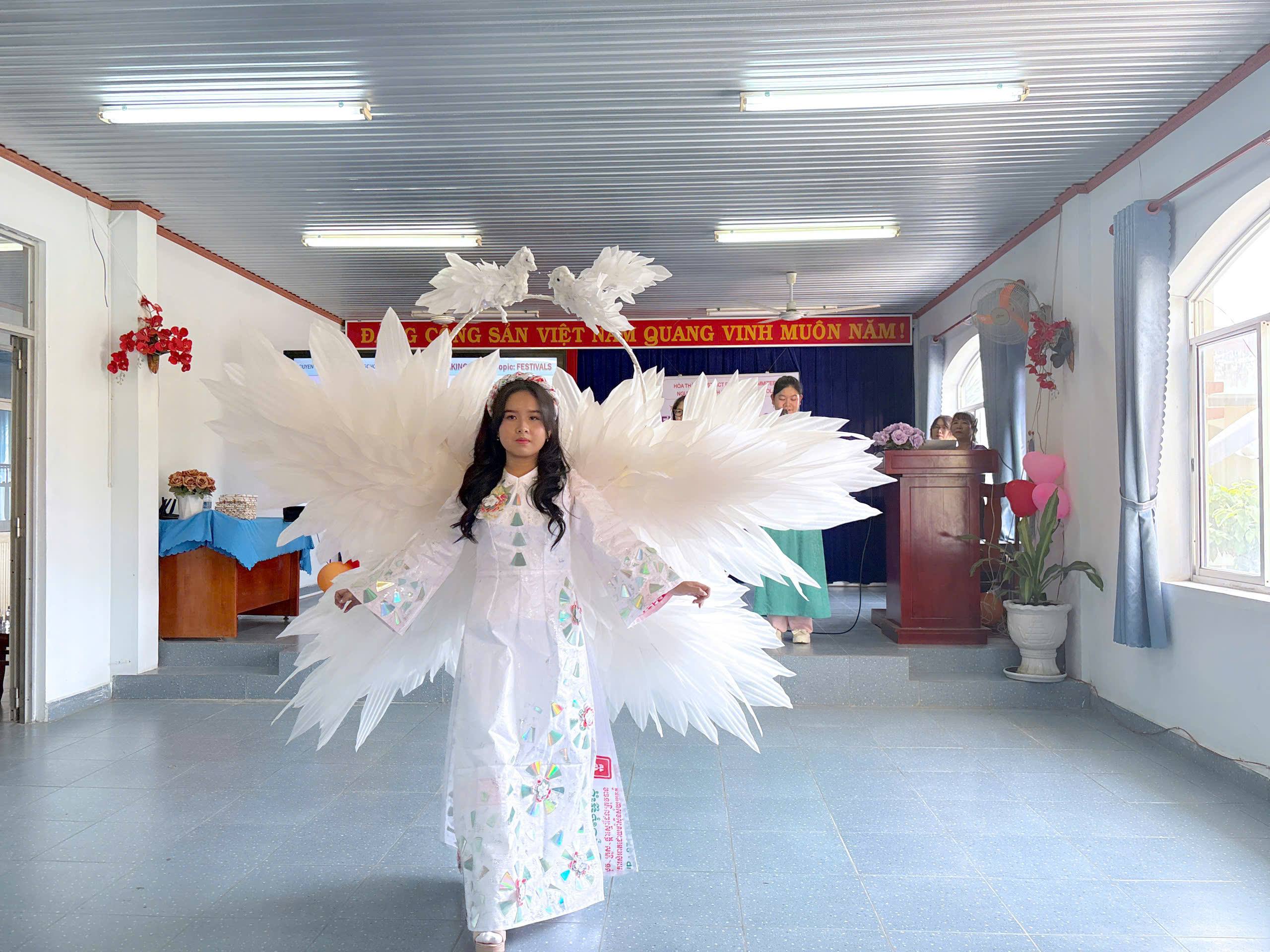 anh tin bai